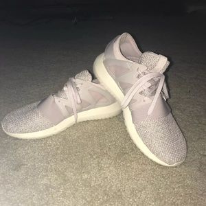 Adidas tubular women’s shoe